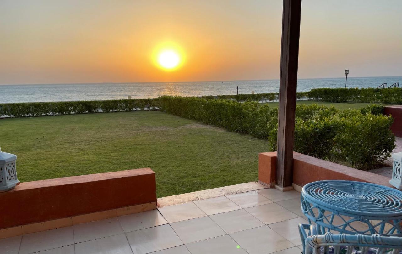 Amazing Beach View In Ras Sudr راس سدر Ras Sedr Raʼs Matārimah Dış mekan fotoğraf